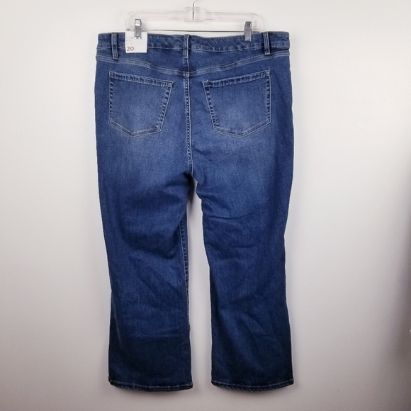 Lane Bryant Mid-Rise Signature Fit Boot Cut Jeans NWT, Plus Size 20 Short - Picture 2 of 11